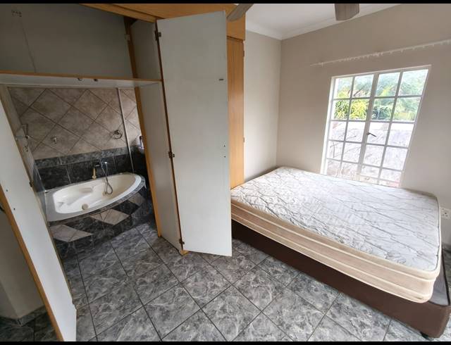 980M² BED & BREAKFAST FOR SALE IN HEUWELSIG